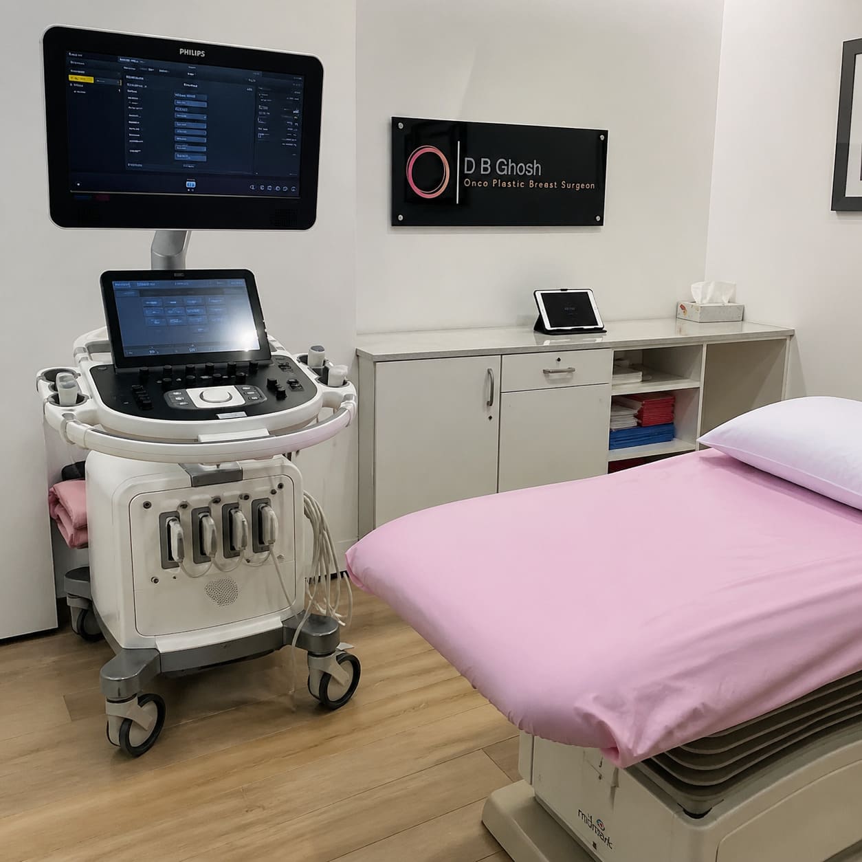 Breast Imaging and Ultrasound Equipment Room – Clinical Diagnostic Setup