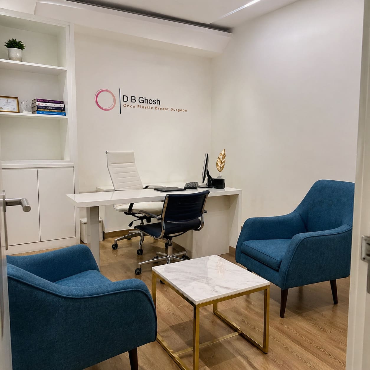 Breast Reconstruction Consultation Room – Private Clinical Environment