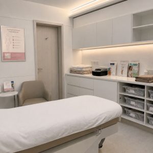 Private breast screening in London: what a self-referral check includes